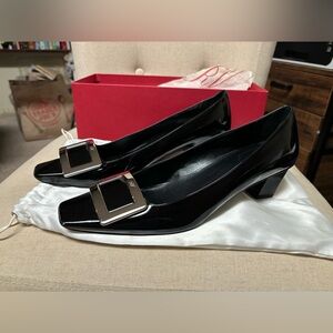 Roger Vivier Decollete Belle Ballerina Pumps, Black Patent, size 41
